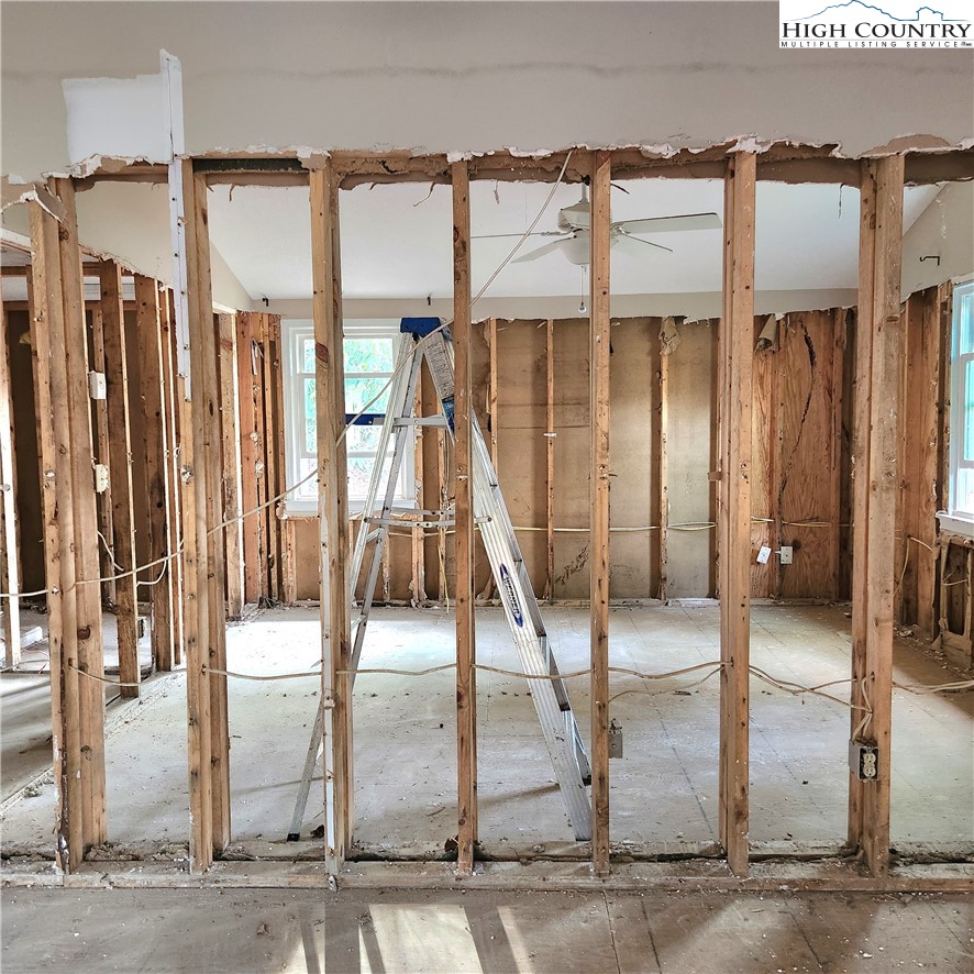 58 River Road Property Photo 4