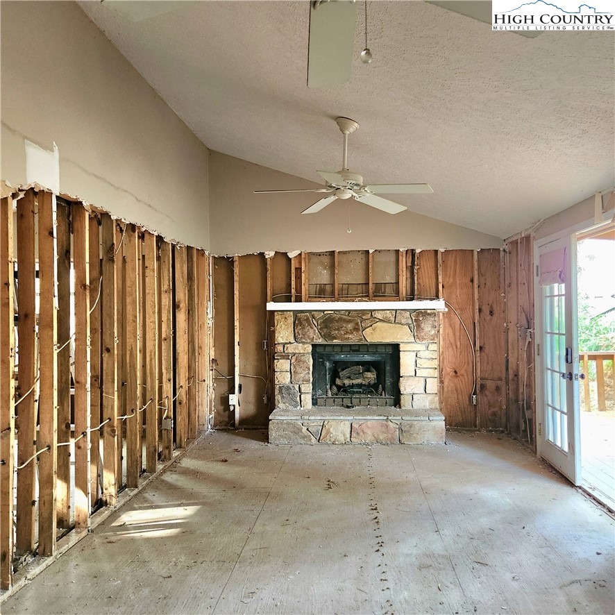 58 River Road Property Photo 12