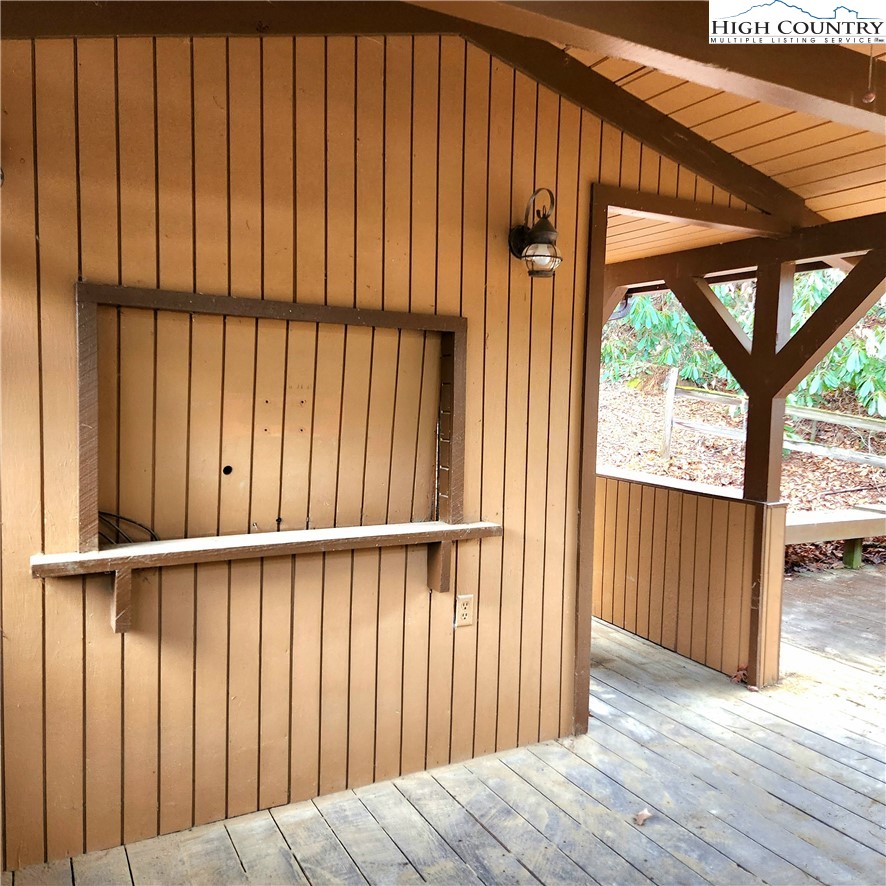 58 River Road Property Photo 17