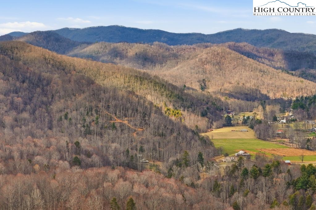 408 Eagle Ridge Road Property Photo 38