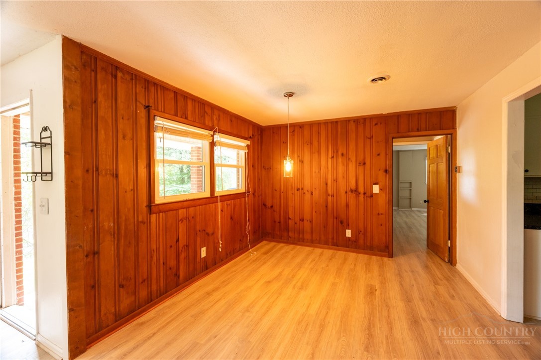 182 Owens Drive Property Photo 7