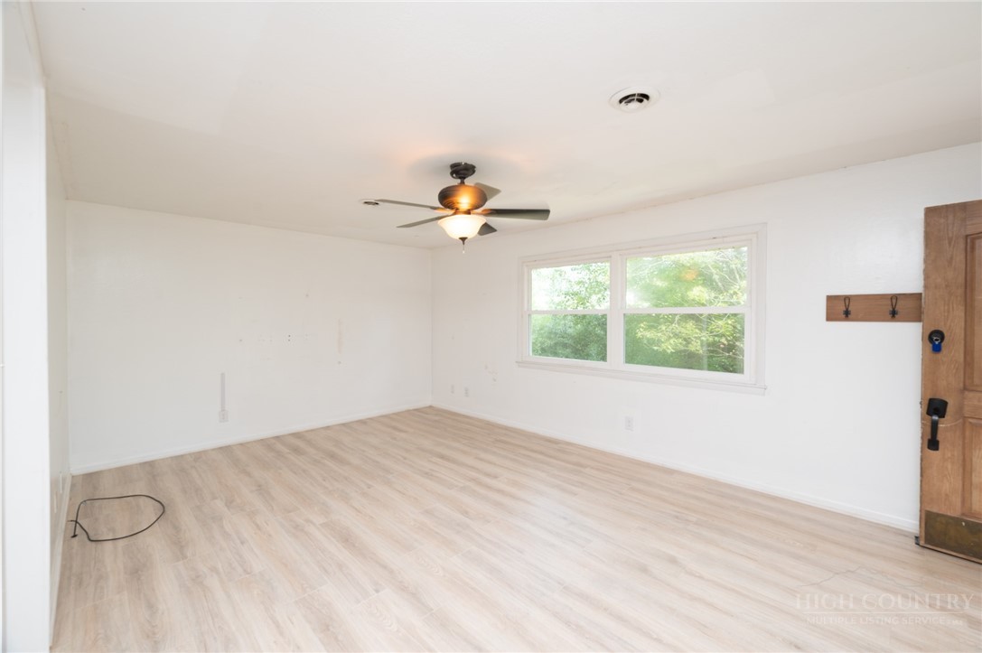 182 Owens Drive Property Photo 10