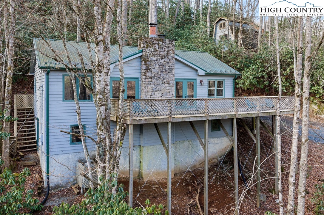 131 Hemlock Road Property Photo 1