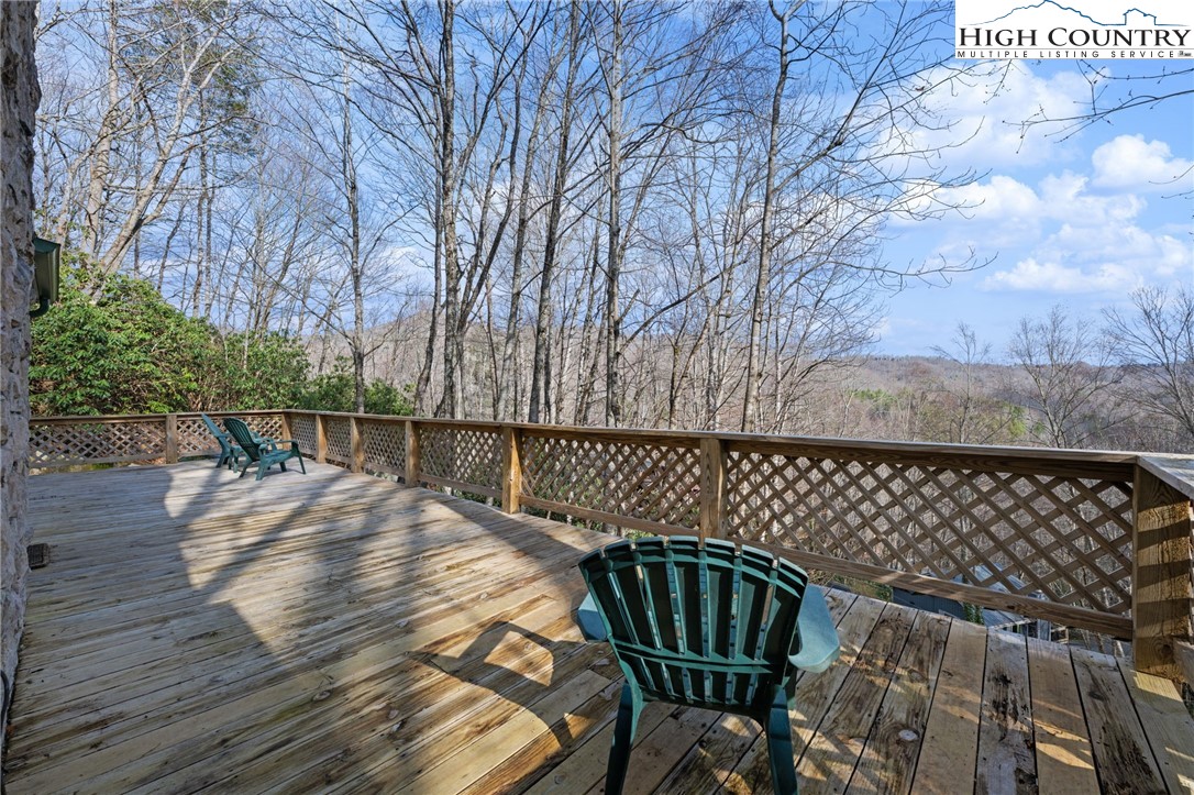 131 Hemlock Road Property Photo 7