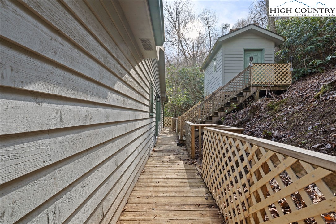 131 Hemlock Road Property Photo 28