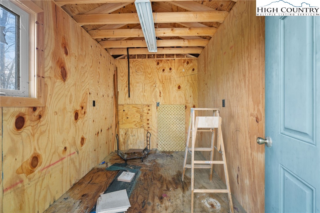 131 Hemlock Road Property Photo 29