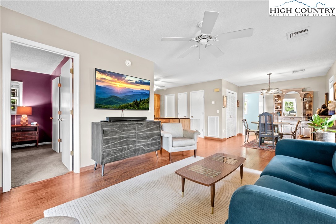 17 Elderberry Loop Property Photo 11