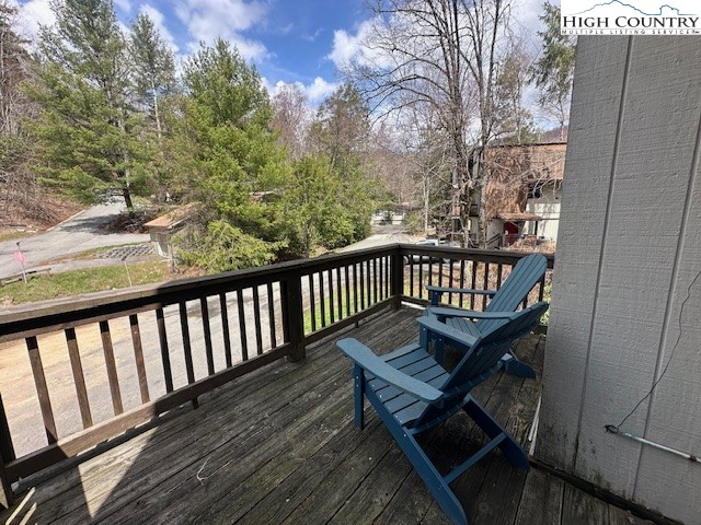 64 Creekside Drive B Property Photo 20