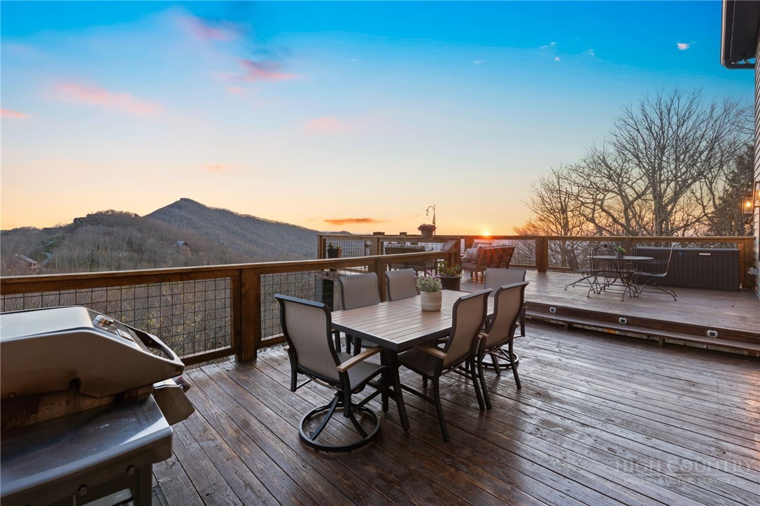 351 Windy Knob Trail Property Photo 16