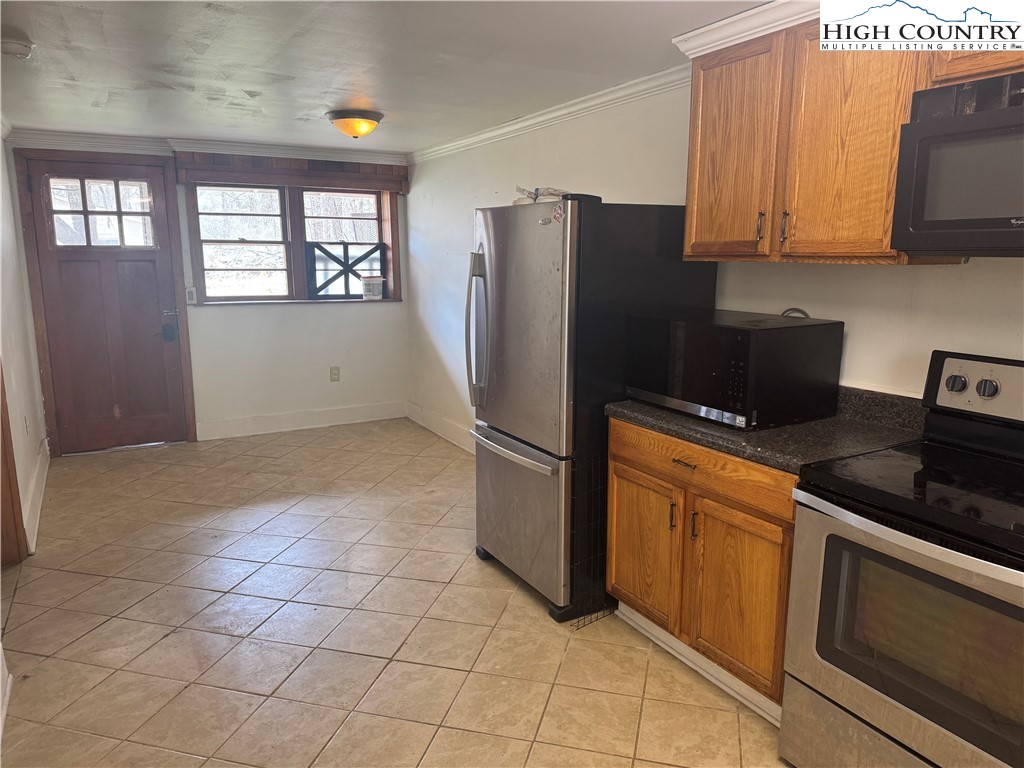 633 Cranberry Street Property Photo 6