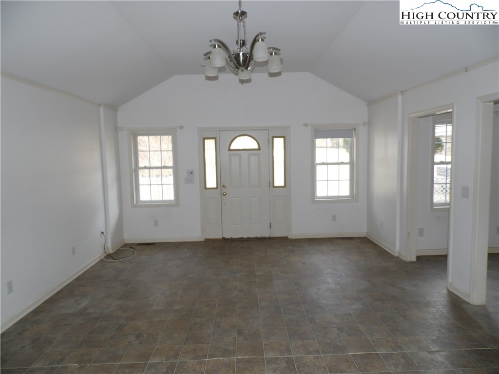 232 Riverview Drive Property Photo 6
