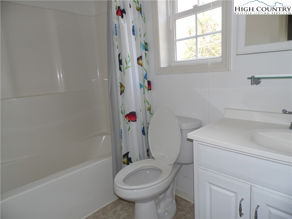 232 Riverview Drive Property Photo 15