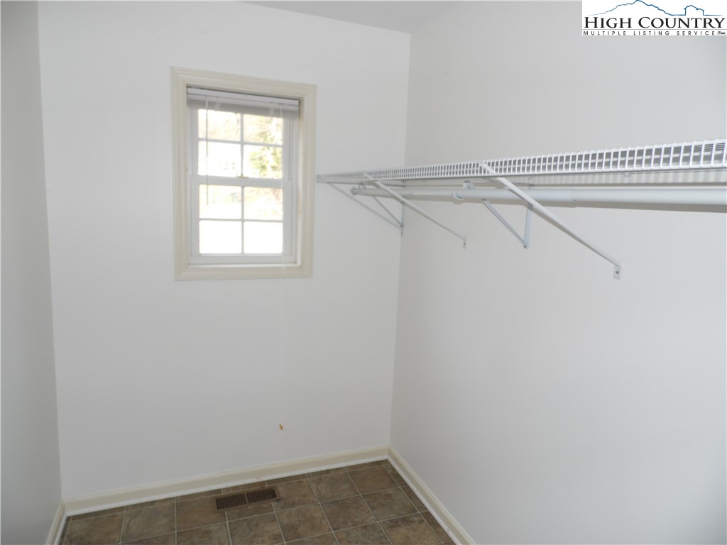 232 Riverview Drive Property Photo 16