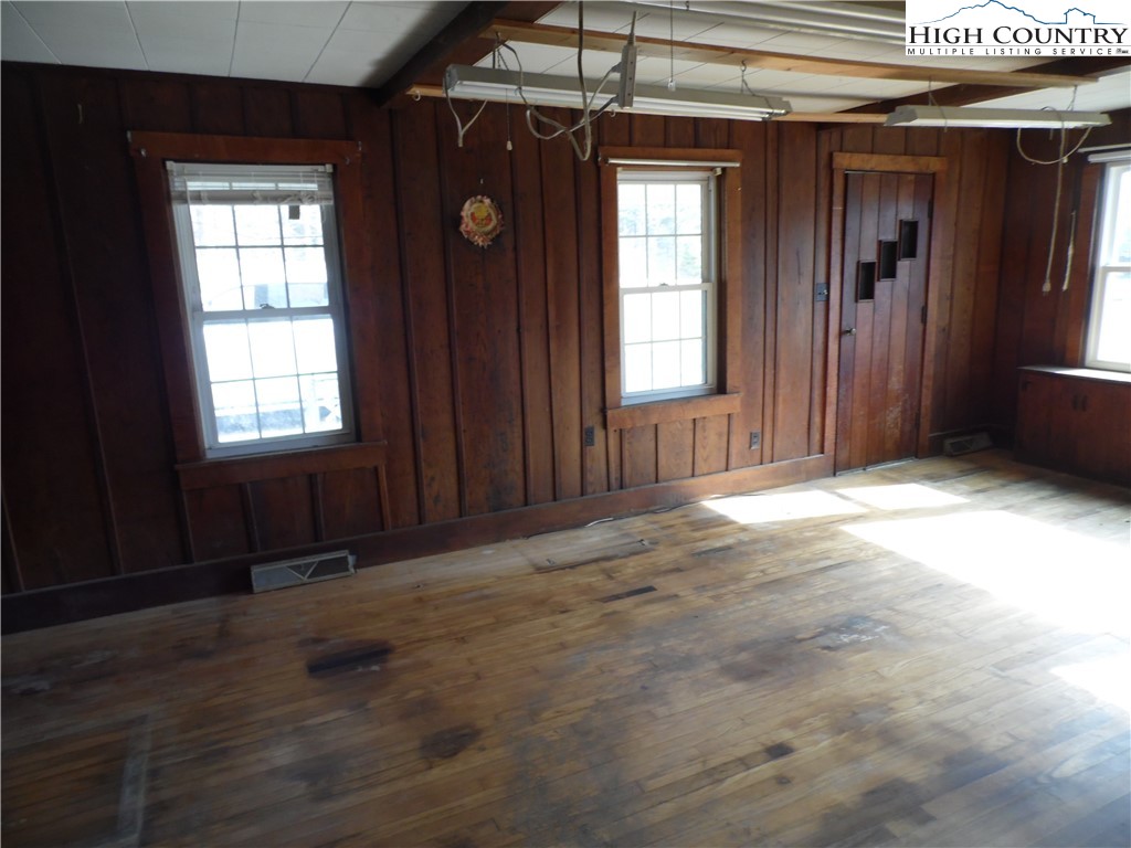 232 Riverview Drive Property Photo 30