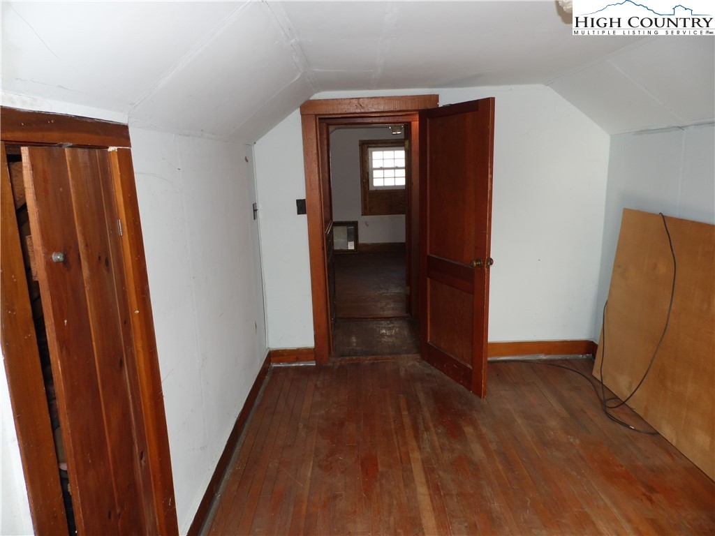 232 Riverview Drive Property Photo 35