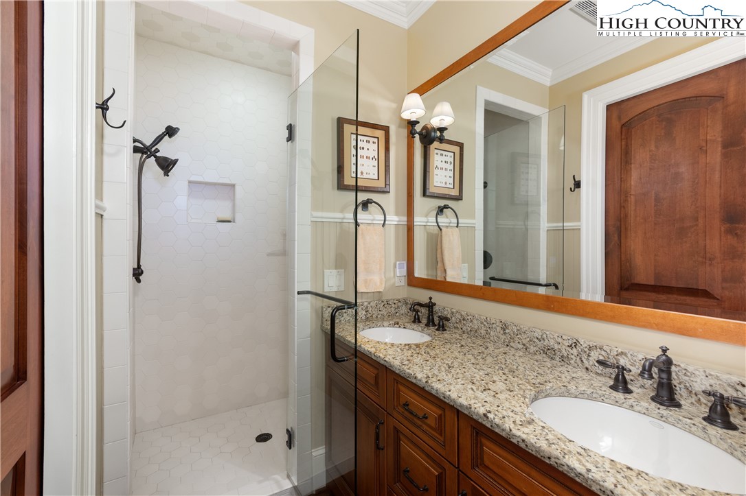 733 Dogwood Lane Property Photo 40