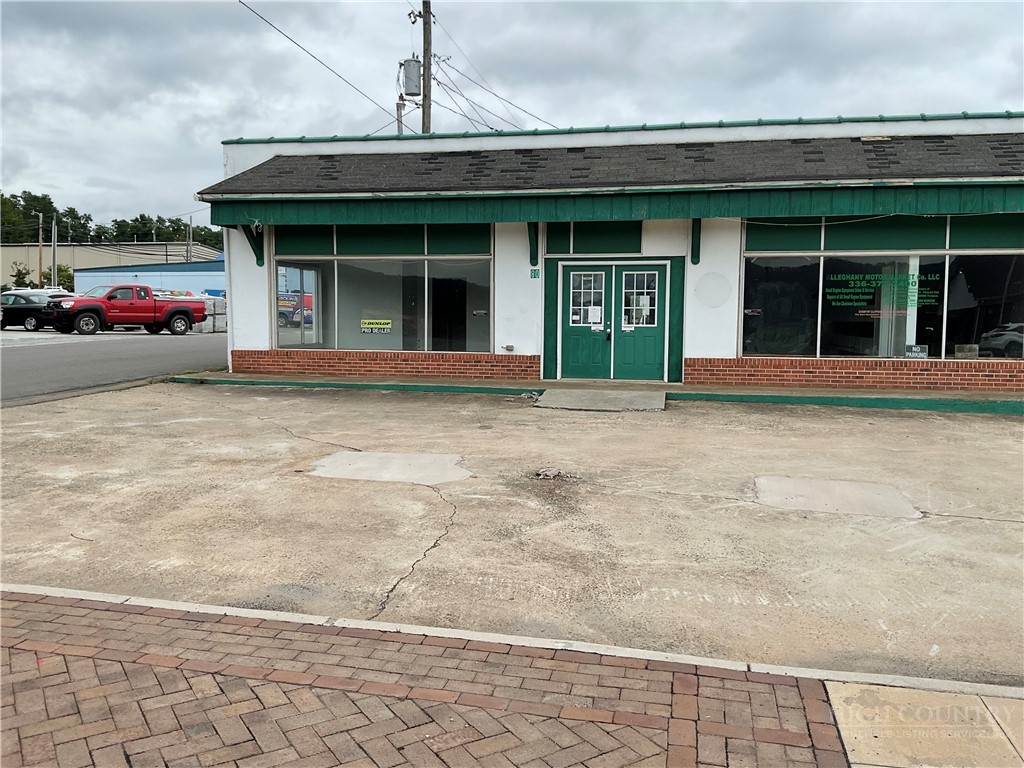 80 N Main Street Property Photo 4