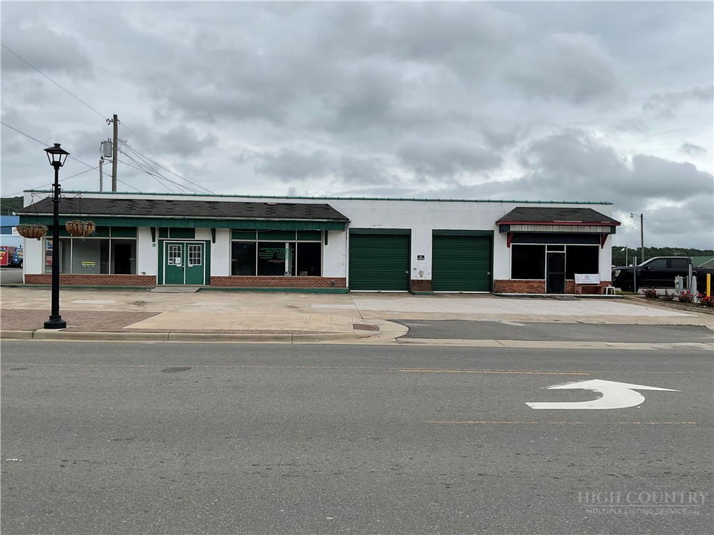 80 N Main Street Property Photo 5