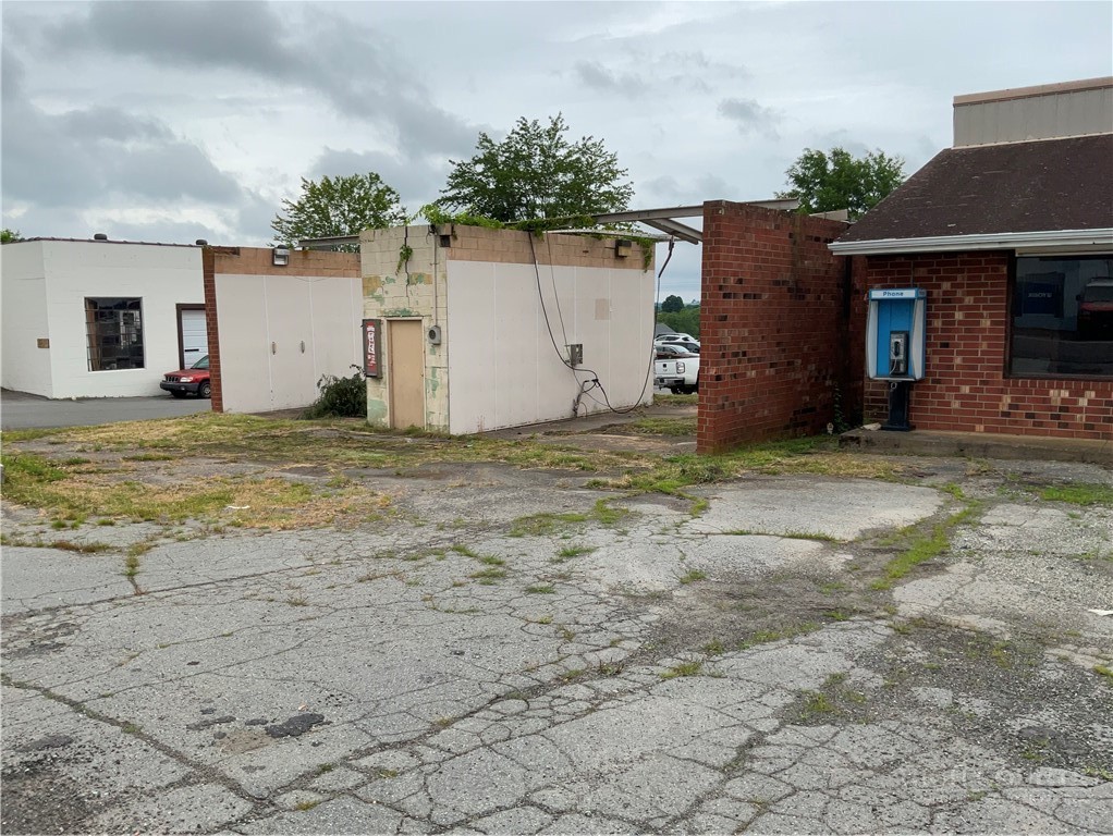 80 N Main Street Property Photo 20