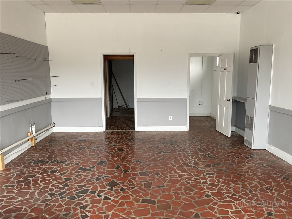 80 N Main Street Property Photo 23