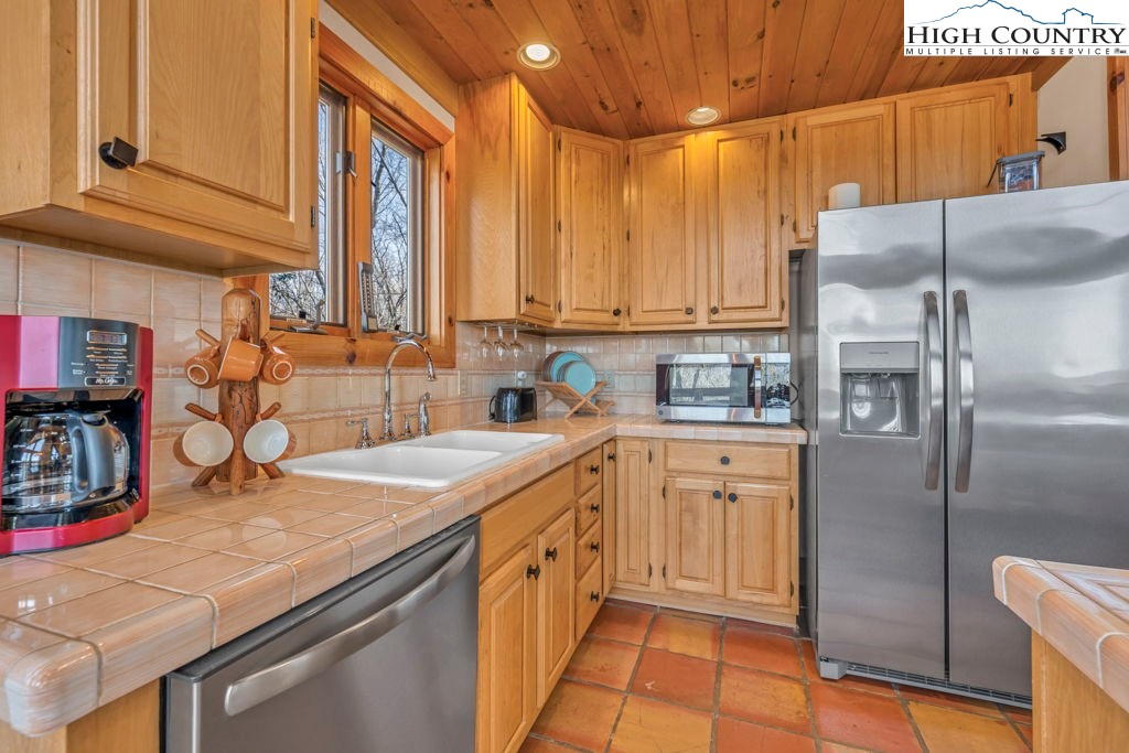 2095 Elk Ridge Road Property Photo 21