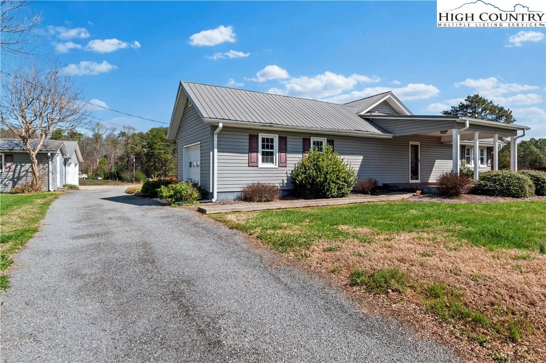 613 Nc Highway 67 Property Photo 4