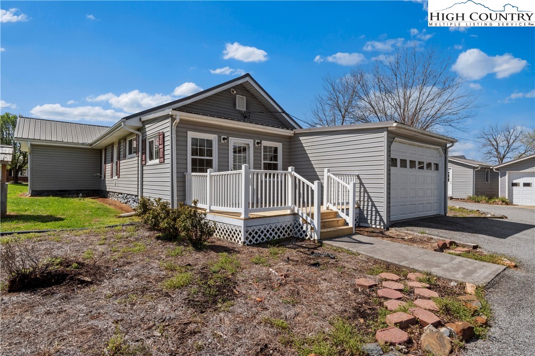 613 Nc Highway 67 Property Photo 7