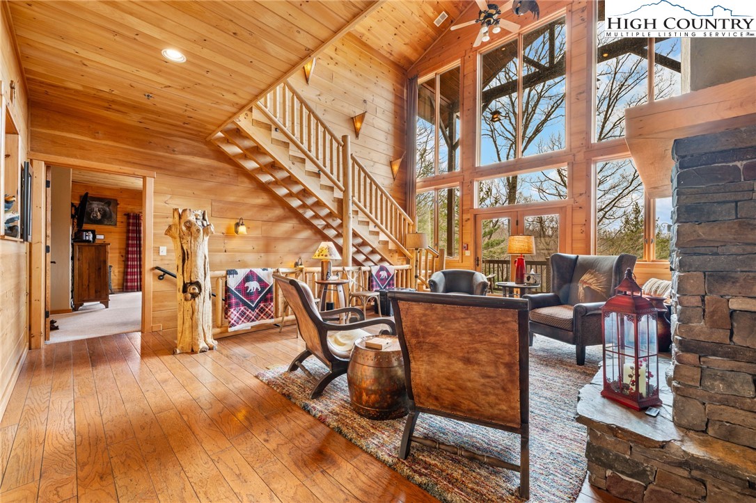 315 Lazy Bear Trail Property Photo 8