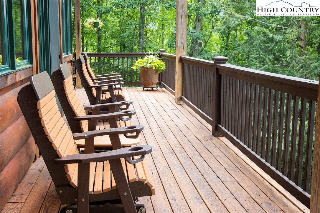 315 Lazy Bear Trail Property Photo 28