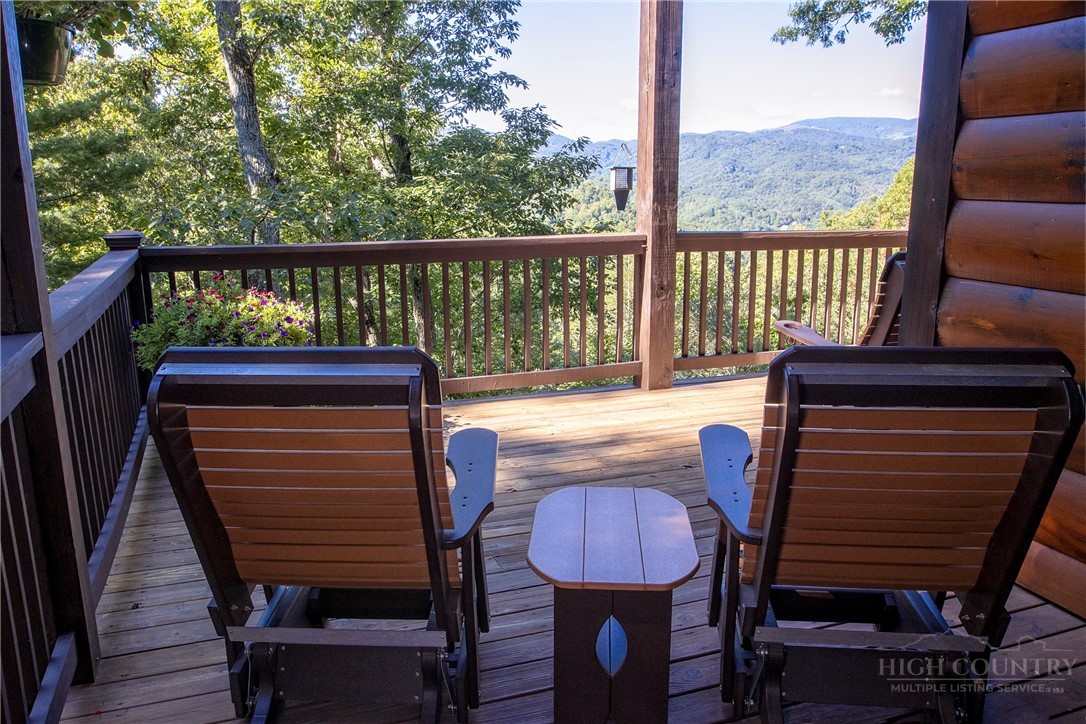 315 Lazy Bear Trail Property Photo 36