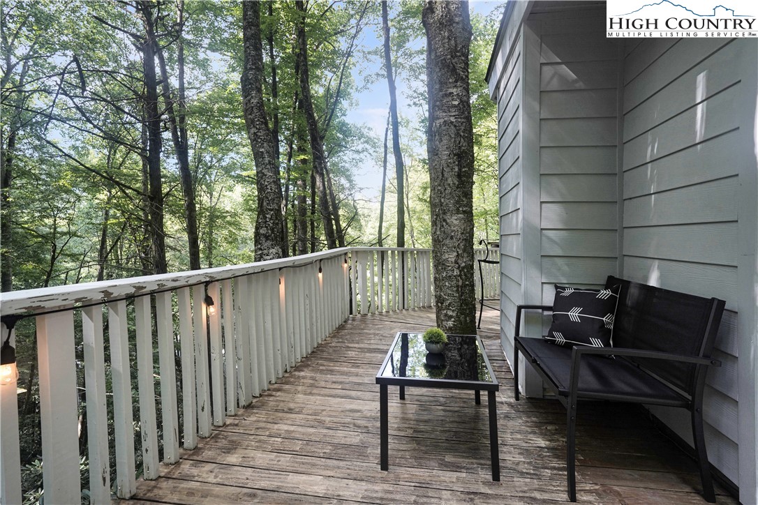 560 Laurel Ridge Road Property Photo 23