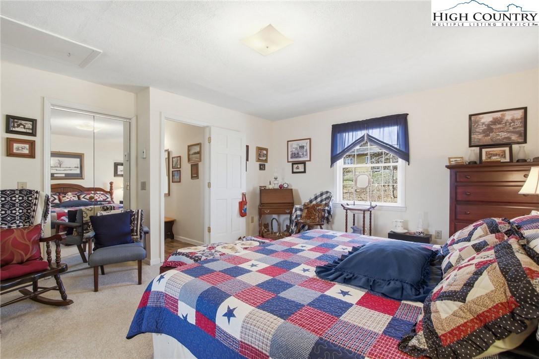 323 Sugar Tree Lane Property Photo 28