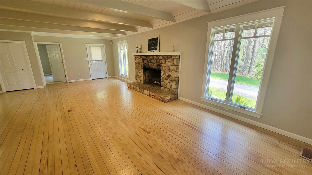 172 Yarrow Lane Property Photo 3