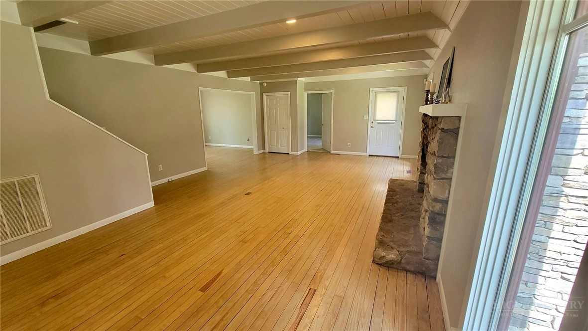172 Yarrow Lane Property Photo 4
