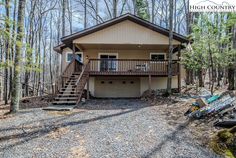 102 N Hickory Lane Property Photo 1