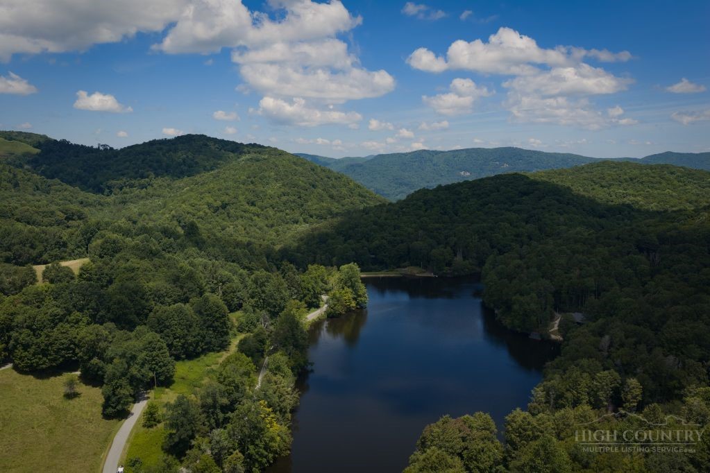 1776 Ripshin Mountain Road Property Photo 1