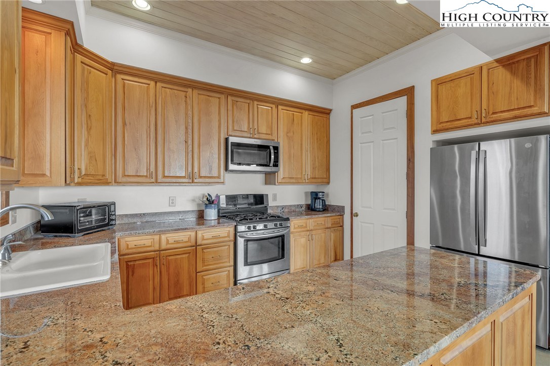 933 Thunder Ridge Lane Property Photo 14