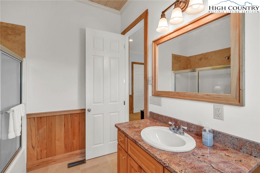 933 Thunder Ridge Lane Property Photo 32
