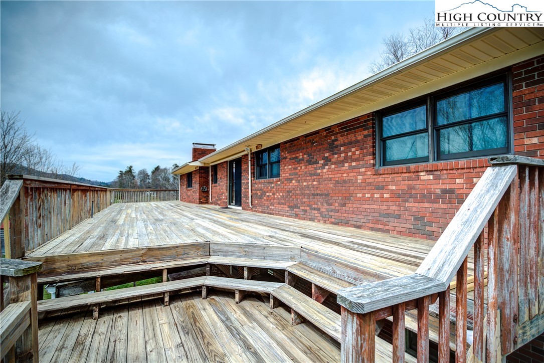 304 Evergreen Lane Property Photo 44