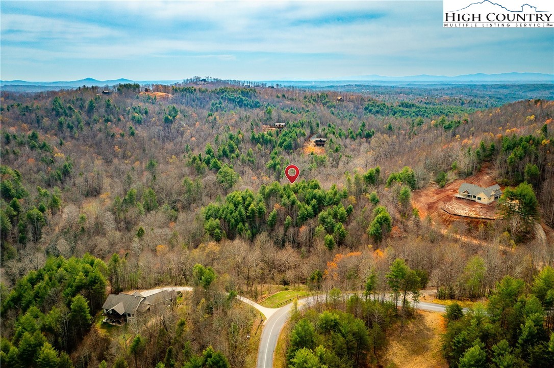 140 Johns Ridge Parkway Property Photo 12
