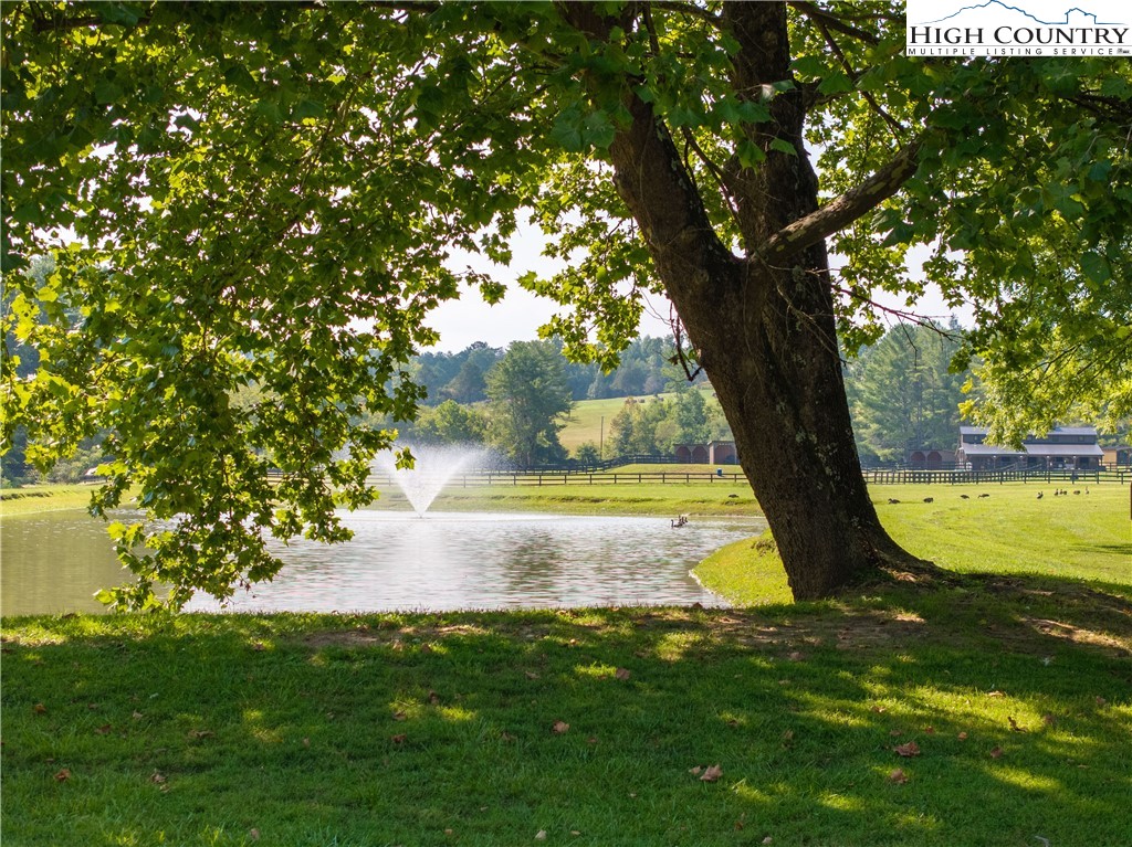 140 Johns Ridge Parkway Property Photo 39