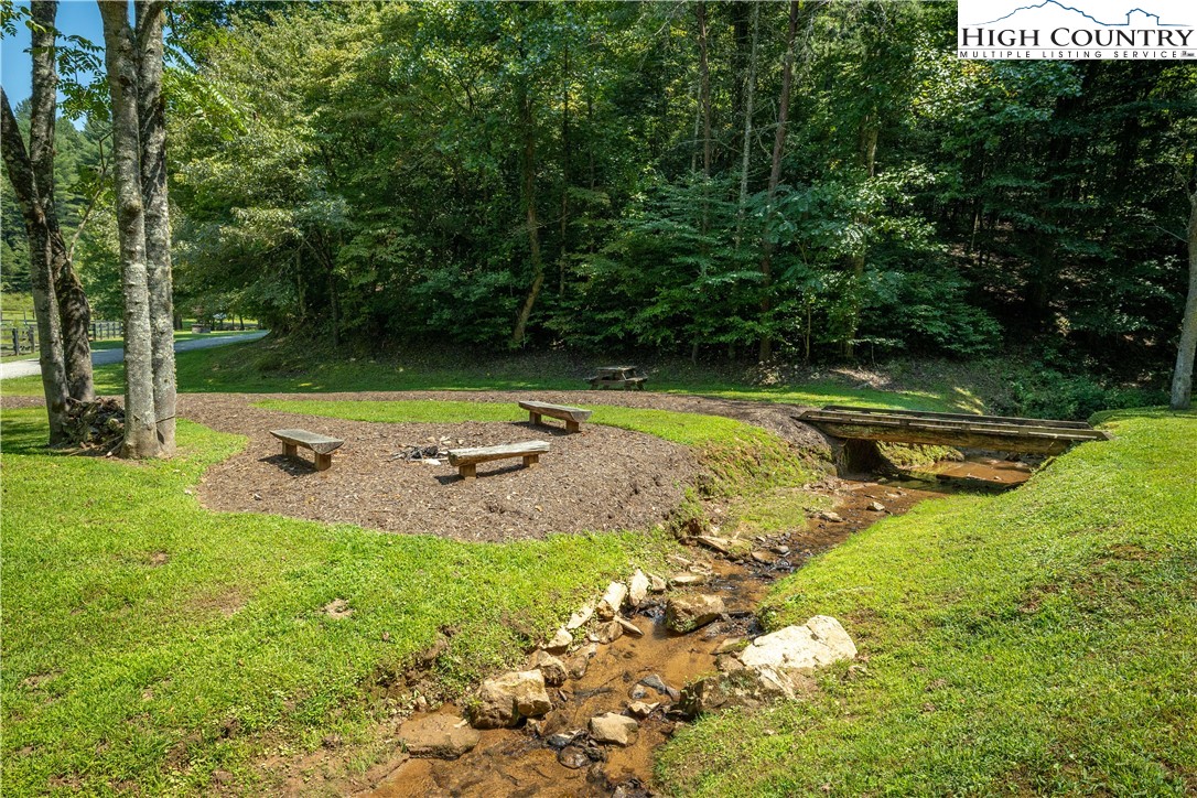 140 Johns Ridge Parkway Property Photo 41