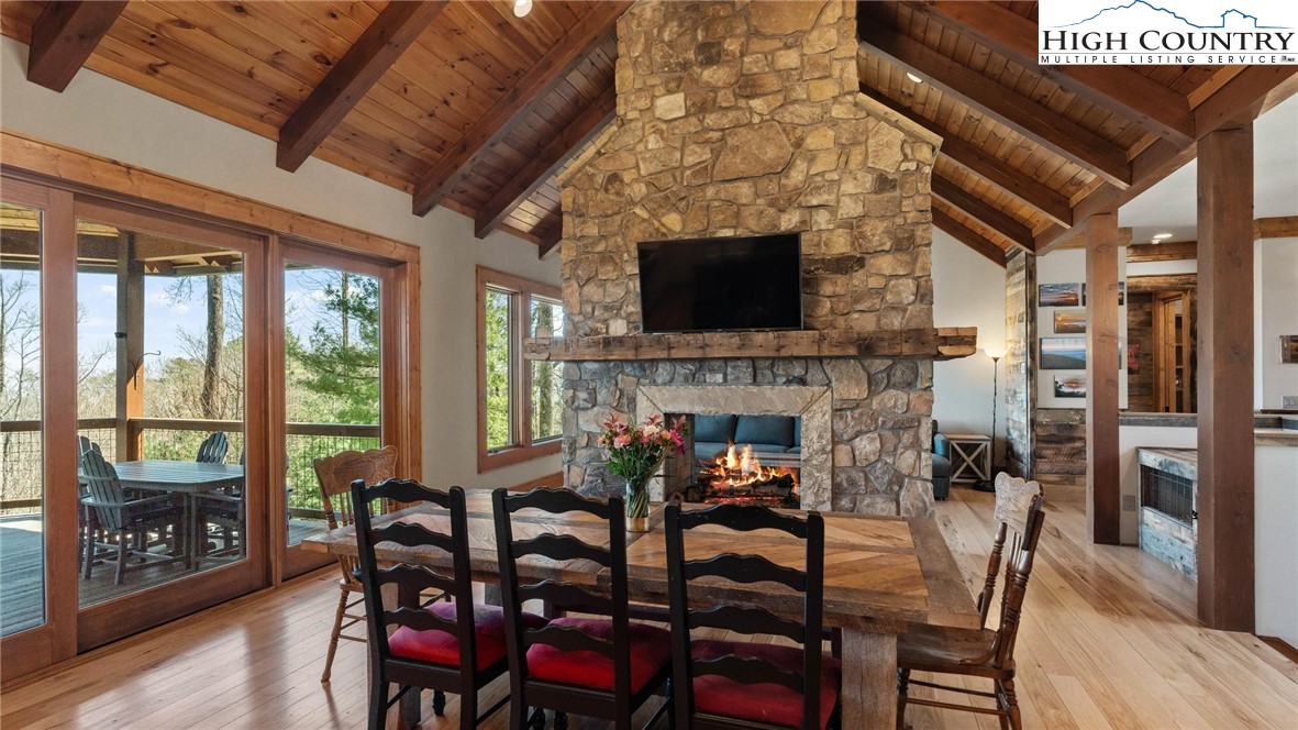 137 Burningbush Trail Property Photo 10