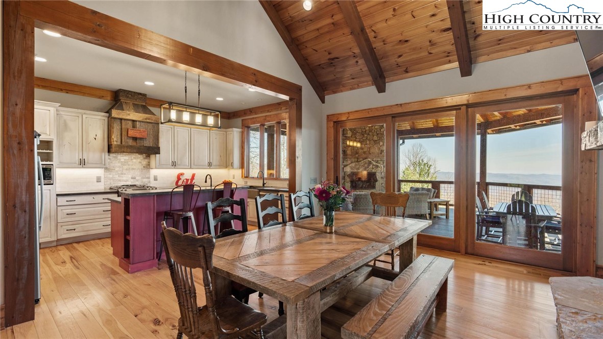 137 Burningbush Trail Property Photo 11