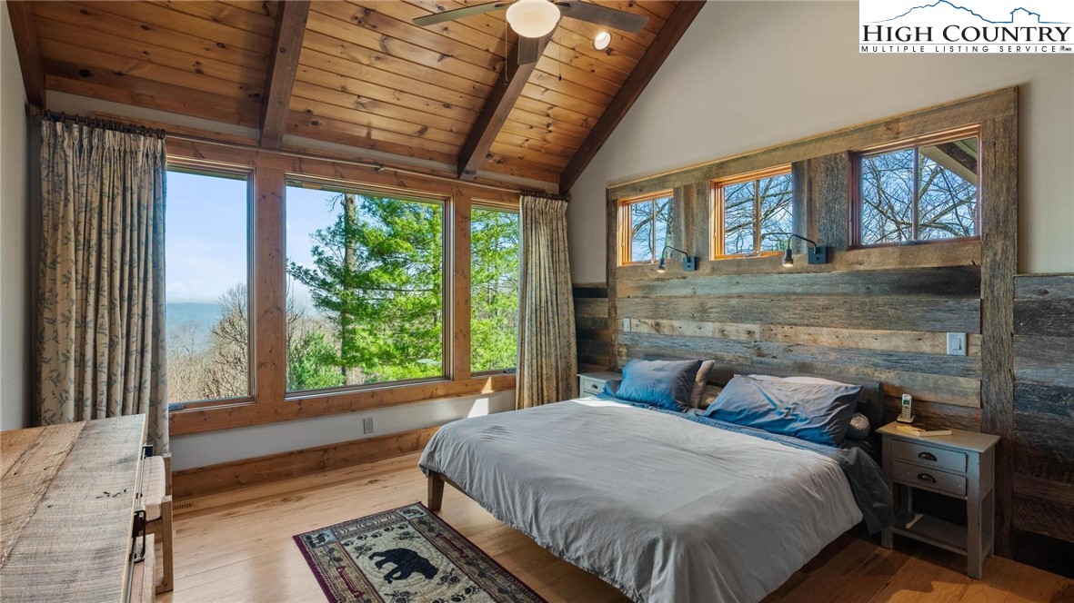 137 Burningbush Trail Property Photo 18