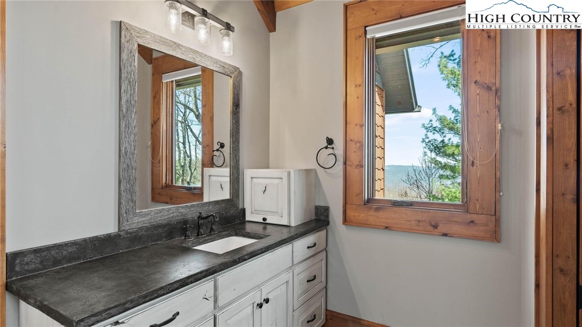 137 Burningbush Trail Property Photo 22