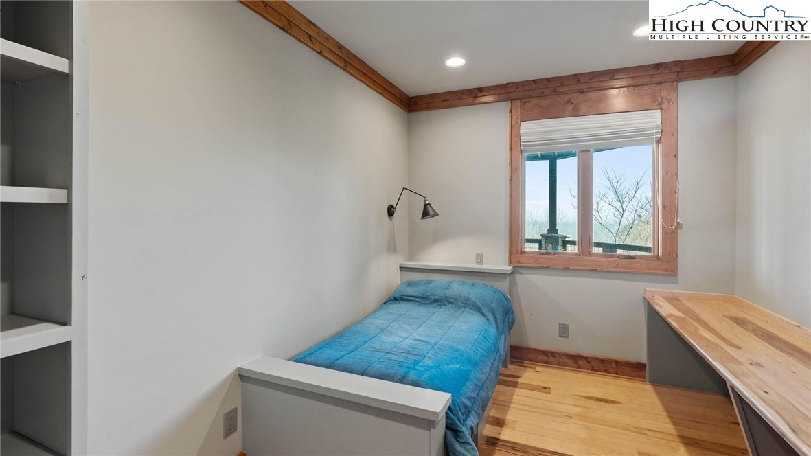 137 Burningbush Trail Property Photo 28