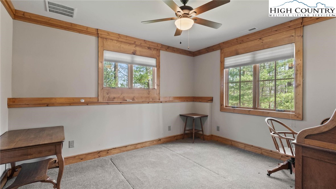 137 Burningbush Trail Property Photo 39