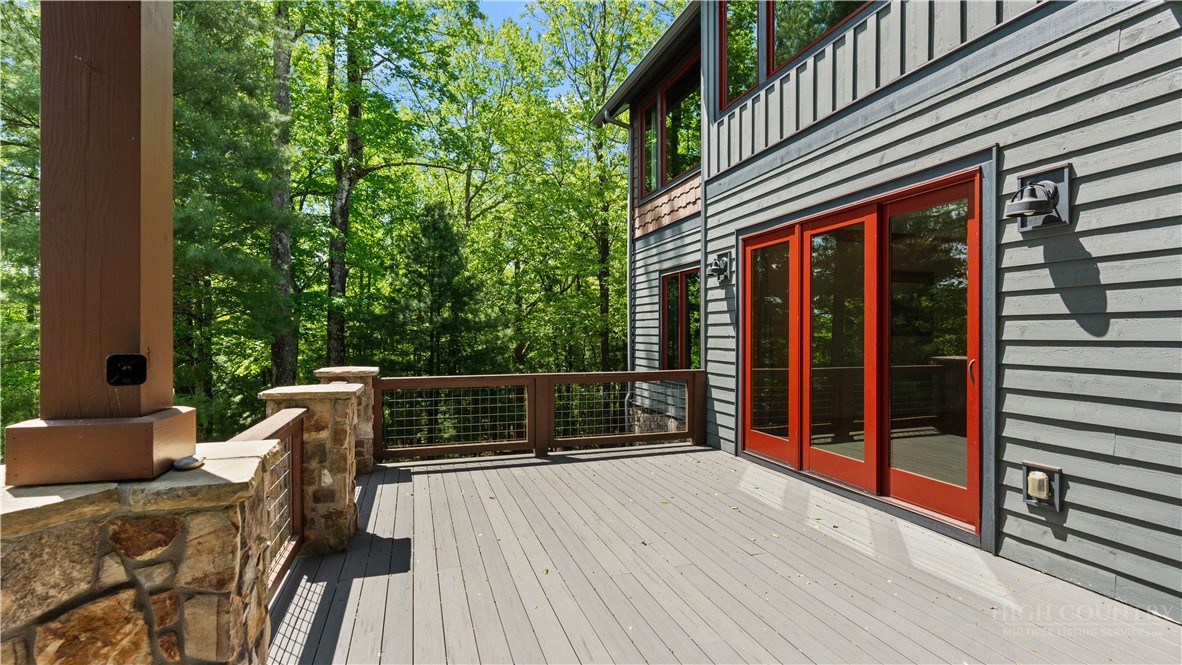 137 Burningbush Trail Property Photo 44