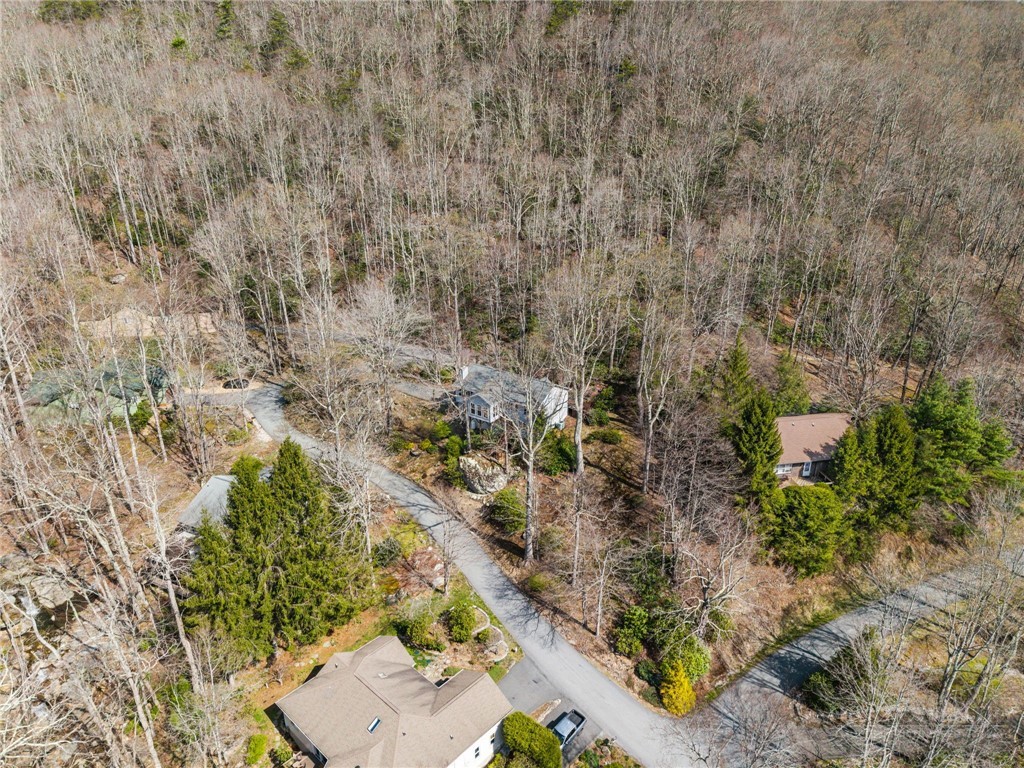 220 Woodwinds Lane Property Photo 46